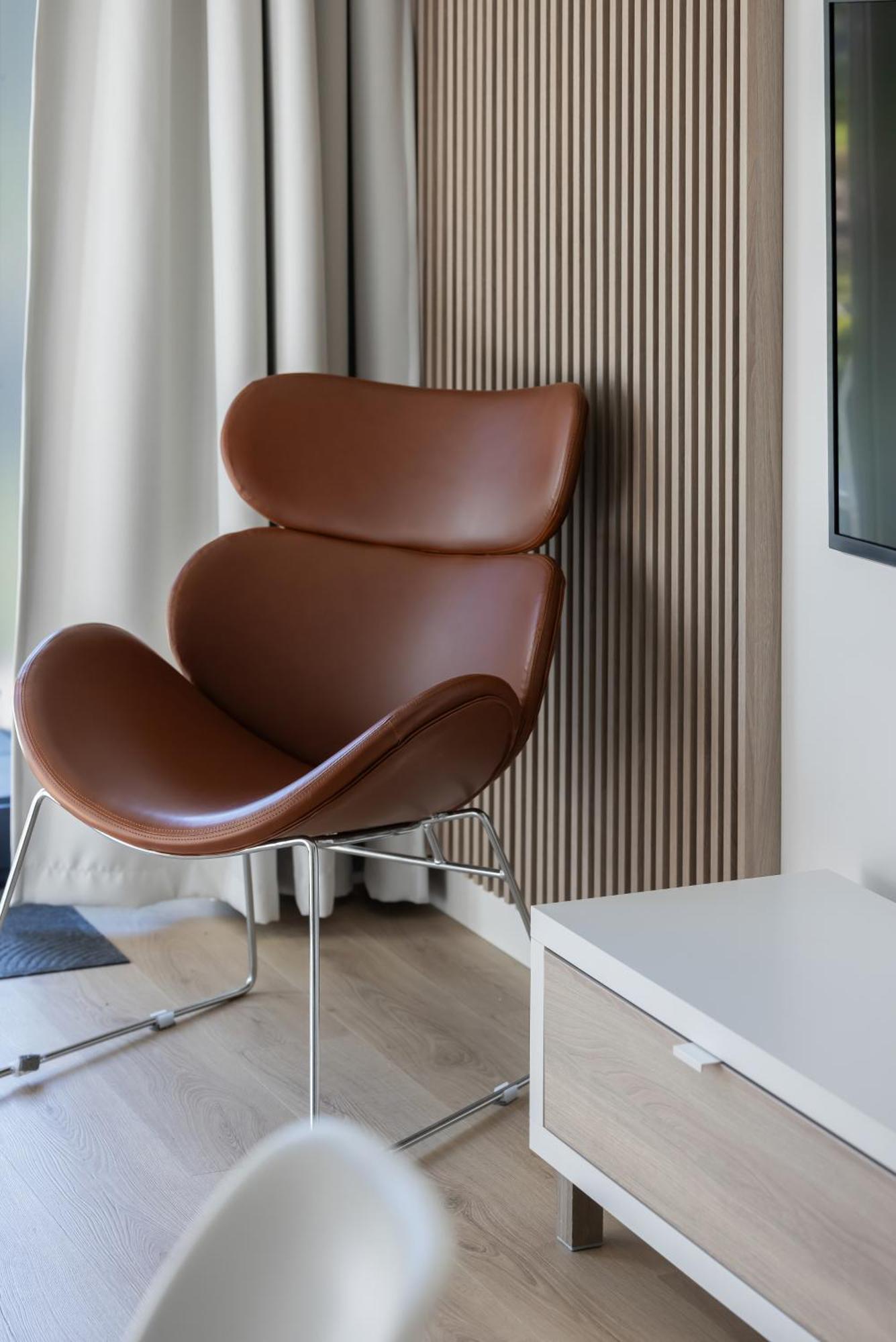 Shellter 117 K - By Jantar Apartment